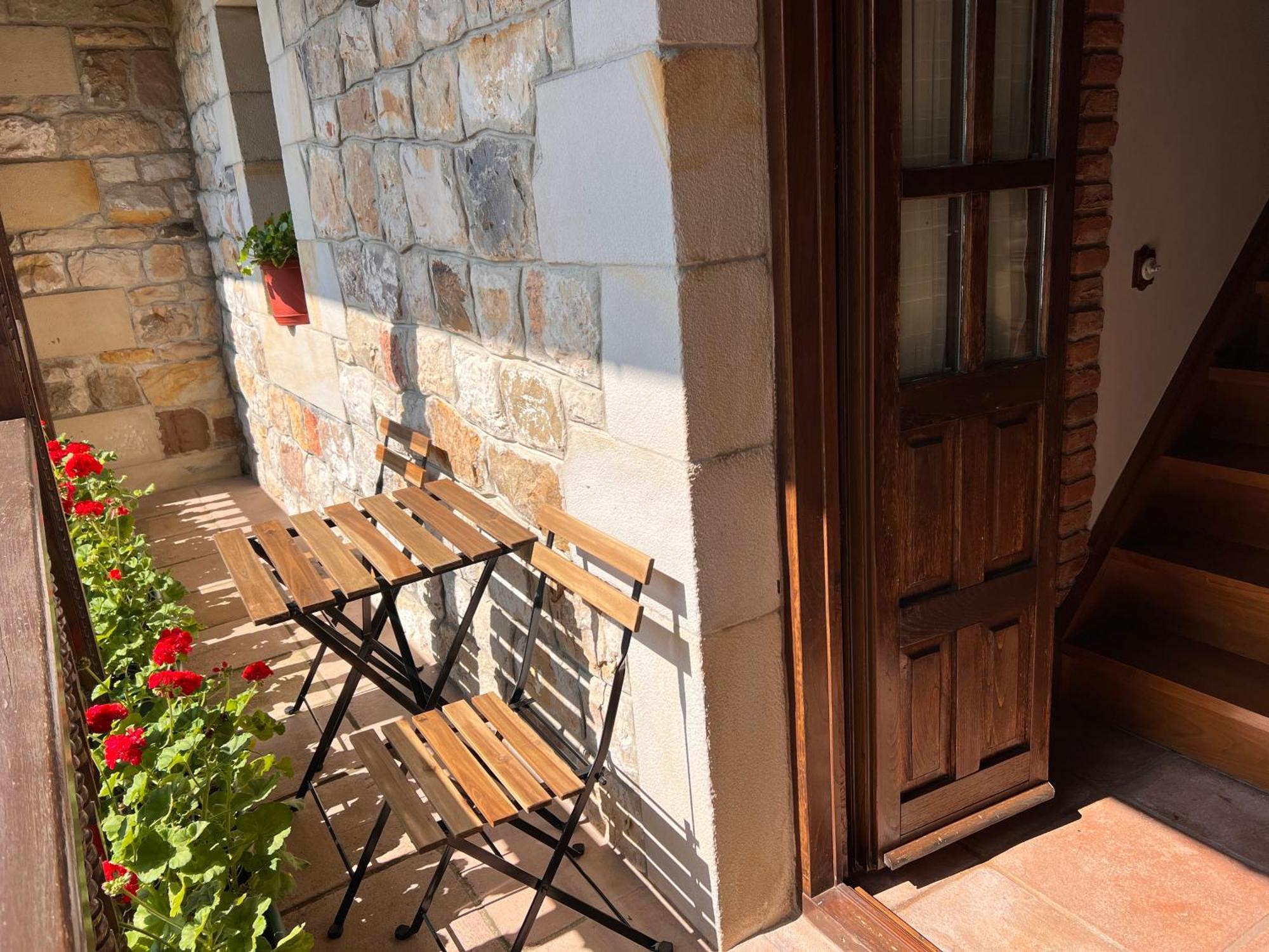 Apartamentos Villa Julieta Ruente Esterno foto
